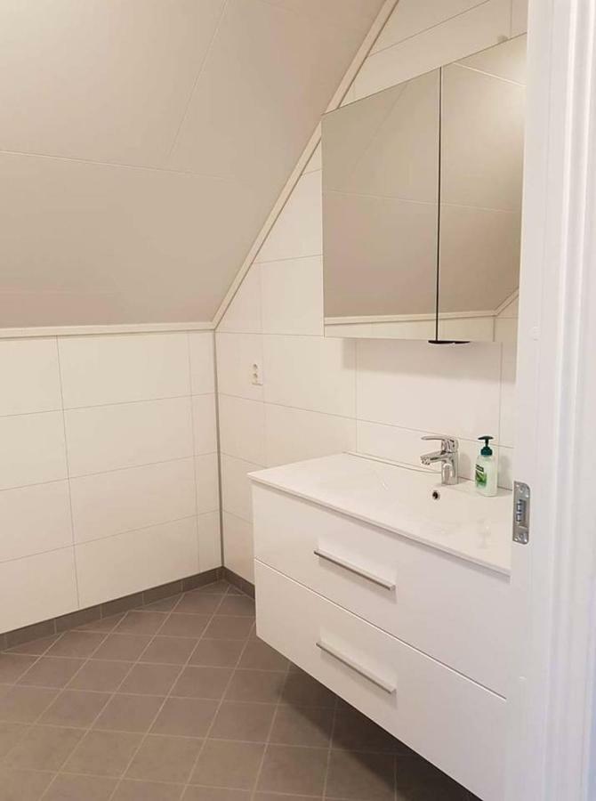 Waerholmen Apartment Lavik  Екстериор снимка