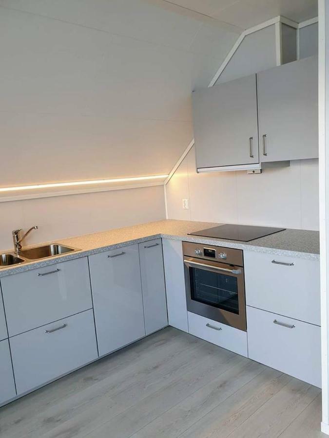 Waerholmen Apartment Lavik  Екстериор снимка